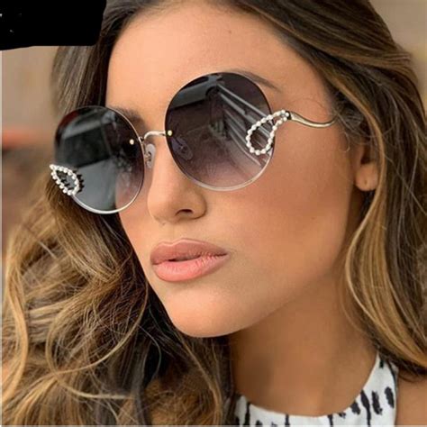 Women's Designer Sunglasses & Eyewear 